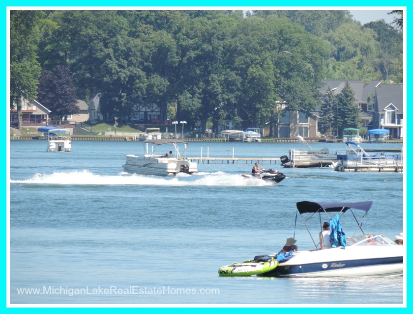 Lakefront homes for sale in Oakland County Michigan - Enjoy the benefits of living in a lakefront home in Oakland County!