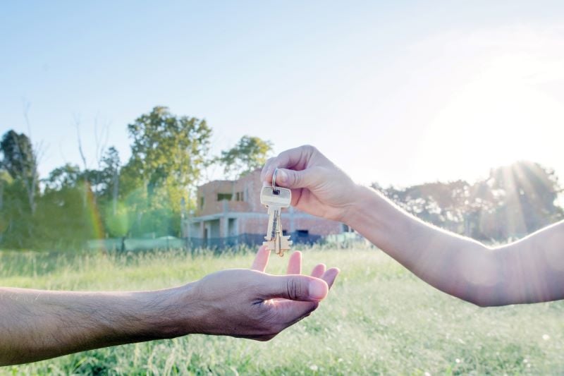 How to Buy Your Next Home Before Selling Your Current One