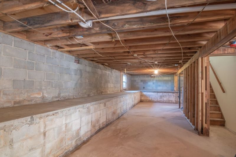 What Homebuyers Should Know About Basement Contractors Before Building a Home