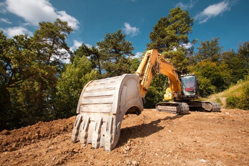 Cutting Costs on Site with Machine Control Technology
