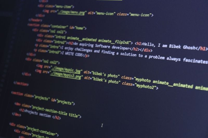 How Software Development Solutions Improve Customer Experience