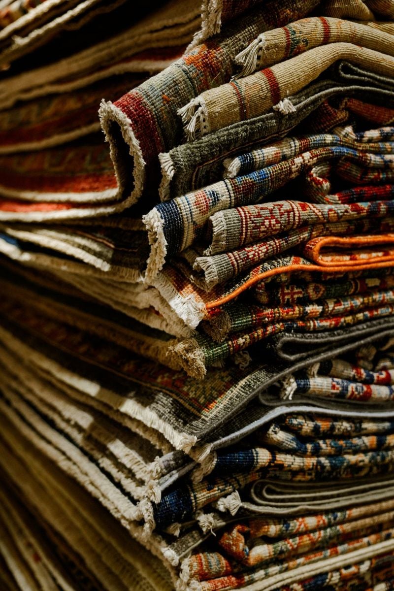 Finding the Right Rug: Dimensions, Materials, and Design