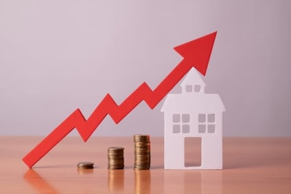 U.S. Home Prices Continue Their Ascent, Even as High Costs Deter Homebuyers