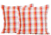 How to Arrange Pillows on the bed for a simple and yet elegant look?
