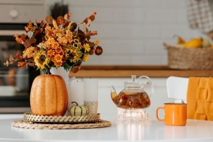 Halloween Decorating and Marketing Tips For Selling Your House