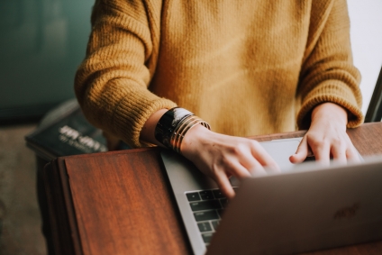 How Real Estate Agents Can Use Canva to Grow Their Business