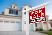 Some Would-Be Home Sellers Are Stepping Back as Market Tilts Toward Buyers