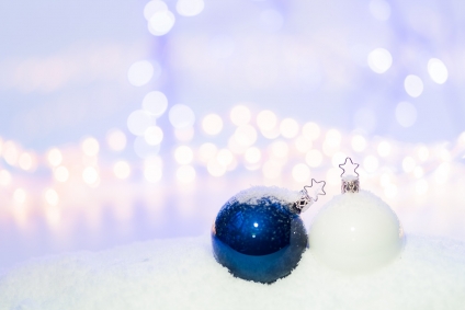 Holiday First Look: 2019 Color Trends