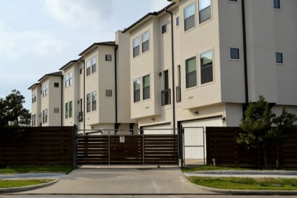 Comparing Rentals in Different Markets and the Risks of Low Rent/High Cap Rate Investments