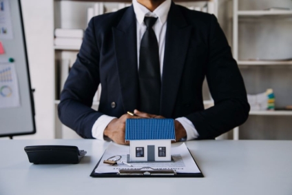 E-E-A-T and Real Estate: Building Trust Online in 2025