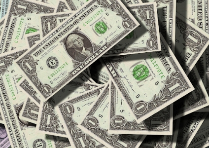What Are the Pros and Cons of Buying a House in Cash?