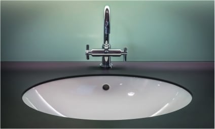 6 Ways to Update the Look of Your Bathroom Without Doing a Full Reno