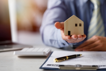 What Happens When Your Credit Documents Expire?