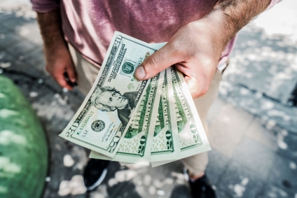 Top 4 Reasons Why Landlords Should Not Accept Cash Payments for Rent