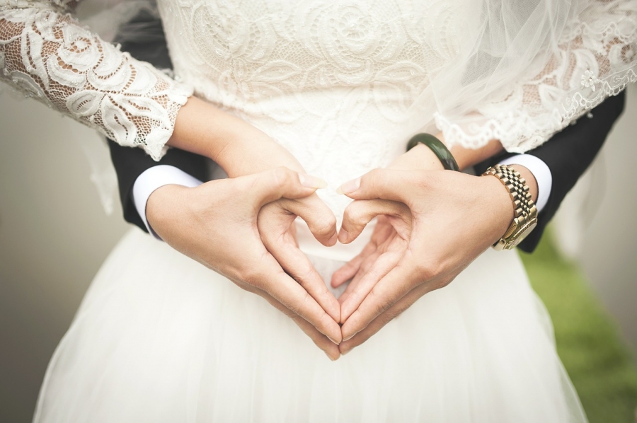 The Essentials Checklist for Newly Married Homeowners