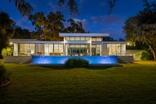 Frank Lloyd Wright-Style Estate Enters Market for $3.695 Million