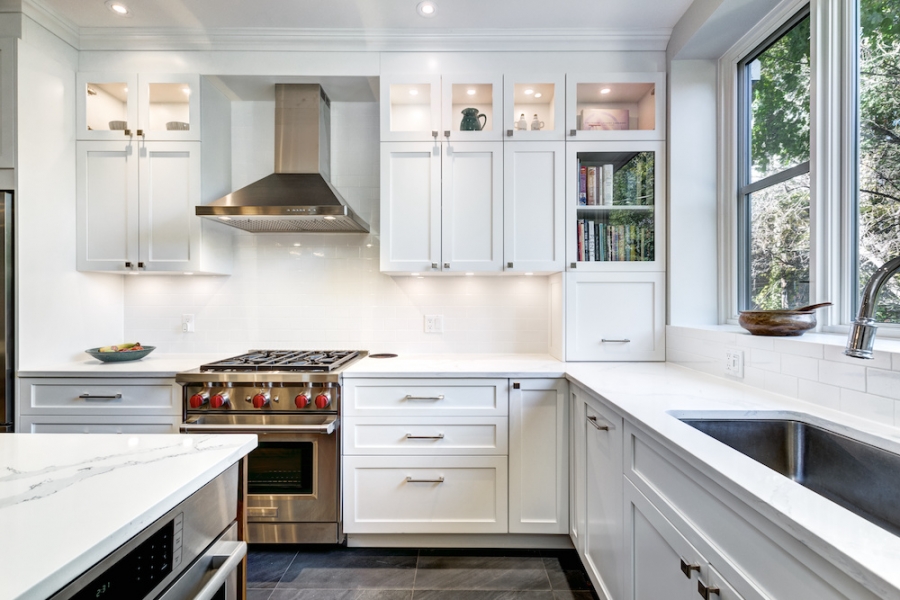 The 4 Things Home Buyers Really Want in Kitchen Cabinetry