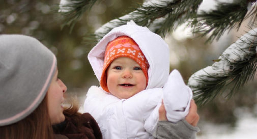 How to keep your baby safe in cold weather