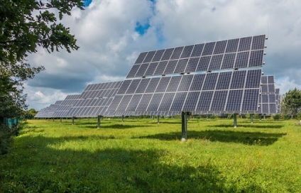 How Your Business Can Benefit from Renewable Energy