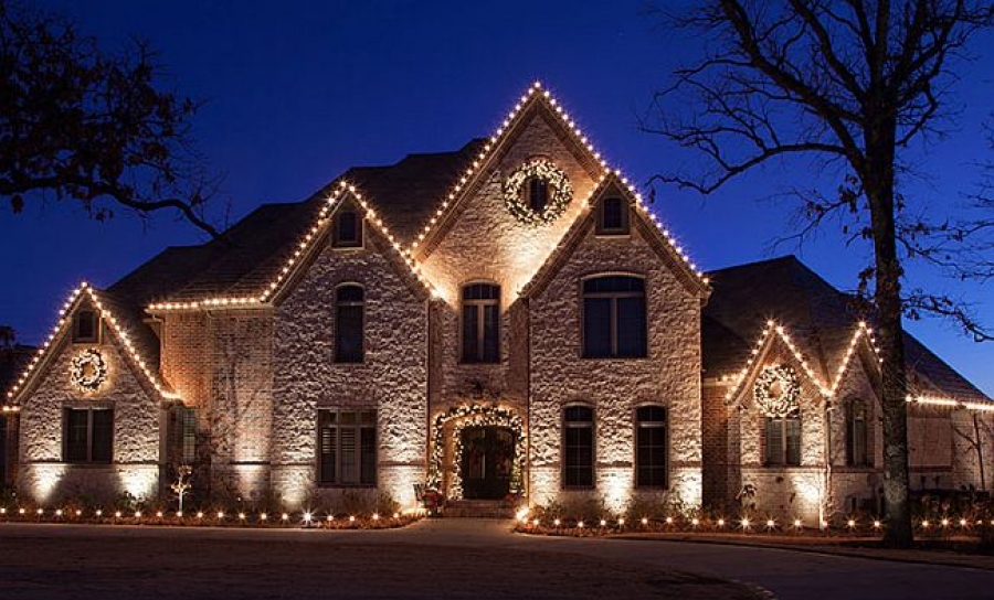 Selling Your Home For The Holidays? Don&#039;t Be A Curb Appeal Scrooge