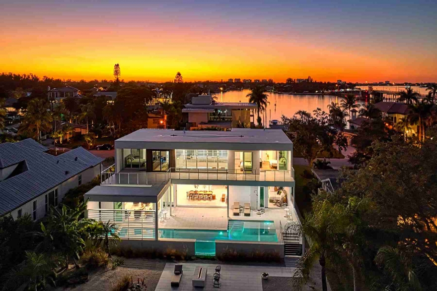 $7 Million Modern Bayfront Residence is Highest-Priced Sale in the History of San Remo Estates