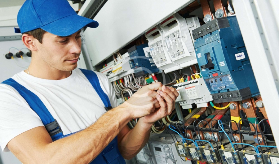 How to Hire a Professional Electrician?