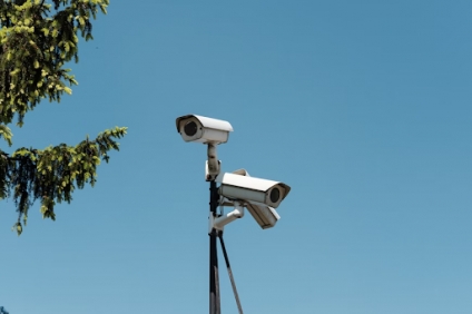 What Is the Difference Between an IP Security Camera and CCTV?