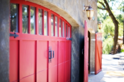 Choosing the Best Garage Doors for Your Seaside Home